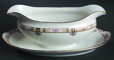 Regina Gravy Boat with Attached Underplate