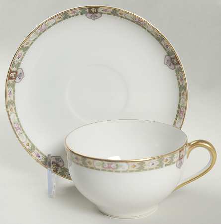Regina Oversized Cup & Saucer Set