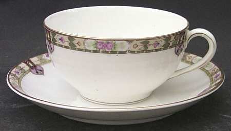 Regina Flat Cup & Saucer Set