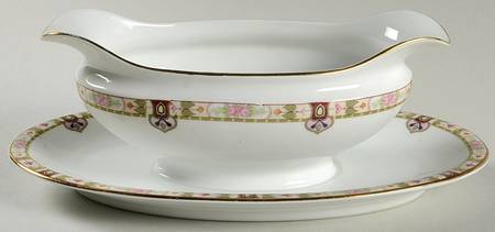 Regina Gravy Boat with Attached Underplate