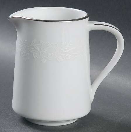Reina (#6450Q) Mini Creamer