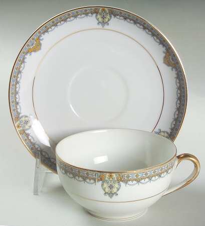 Reims Flat Cup & Saucer Set