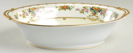 Renovia 9" Oval Vegetable Bowl