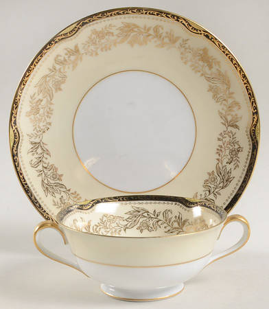 Retel Footed Cream Soup Bowl & Saucer Set