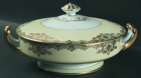 Revenna Round Covered Vegetable