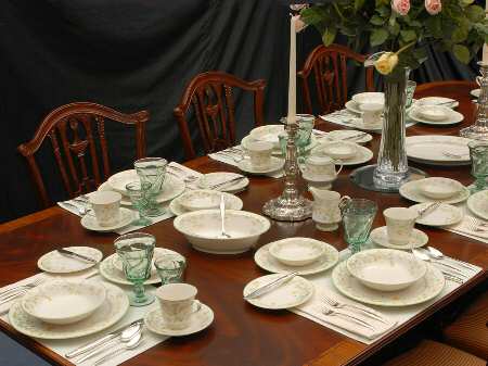 Reverie (Green Trim) 62 Piece Estate Set