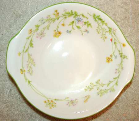 Reverie (Green Trim) Lugged Cereal Bowl