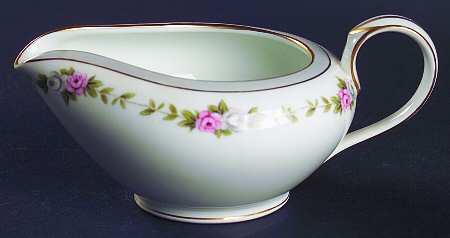 Reverie (Gold Trim) Creamer