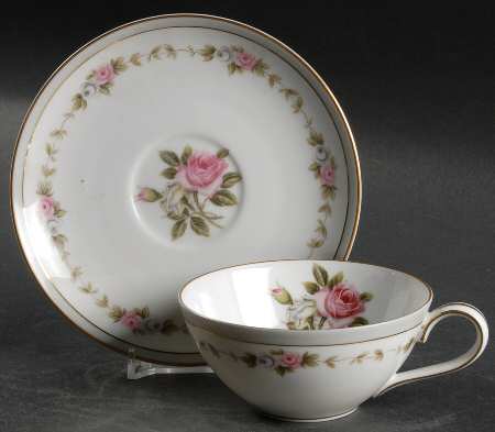 Reverie (Gold Trim) Flat Cup & Saucer Set