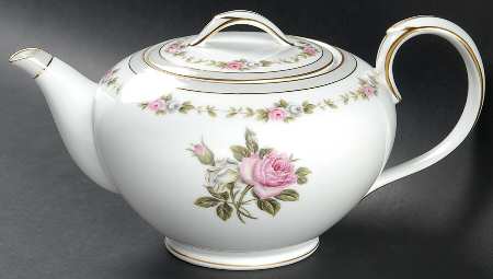 Reverie (Gold Trim) Teapot & Lid