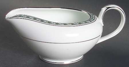 Rialto Creamer