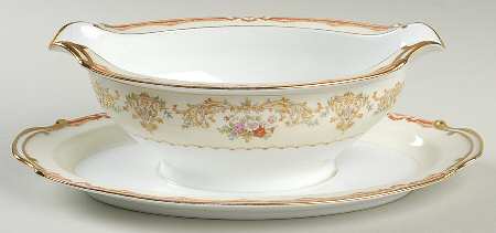 Rialto Gravy Boat with Attached Underplate