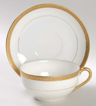 Ritz Carlton Flat Cup & Saucer Set