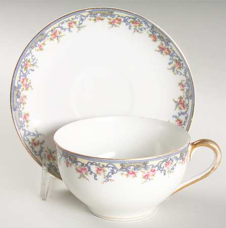 Richelieu Oversized Cup & Saucer Set