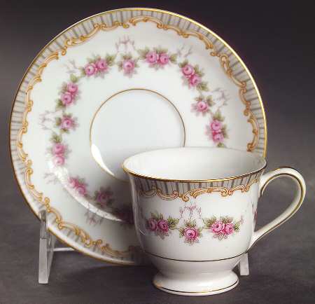Ridgewood Footed Demitasse Cup & Saucer Set