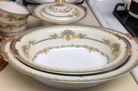 Ritzedo 10" Oval Vegetable Bowl