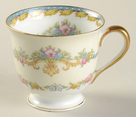 Ritzedo Footed Demitasse Cup