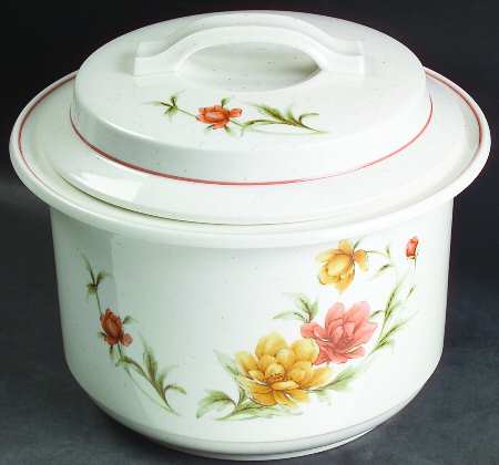 Roanoke 2.5 Qt Round Covered Casserole