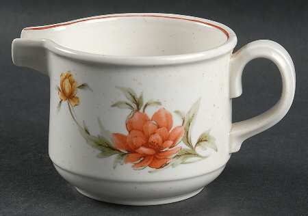 Roanoke Creamer