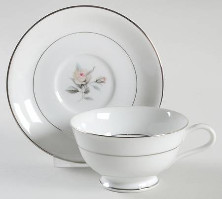 Rosebowl Footed Cup & Saucer Set