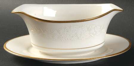 Royal Britannia Gravy Boat with Attached Underplate