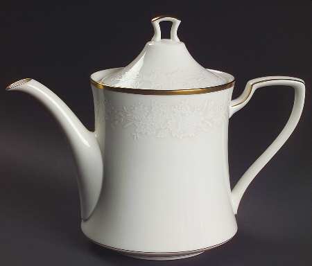 Royal Britannia Teapot & Lid