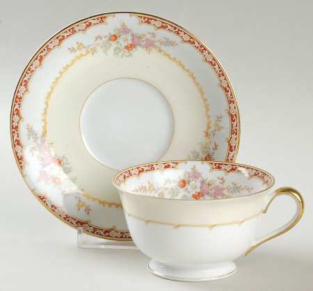Rochelle Footed Cup & Saucer Set