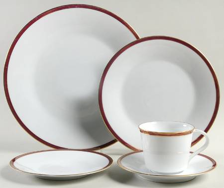 Royale Claret 5 Piece Place Setting