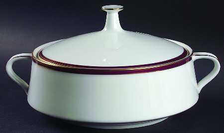 Royale Claret Round Covered Vegetable
