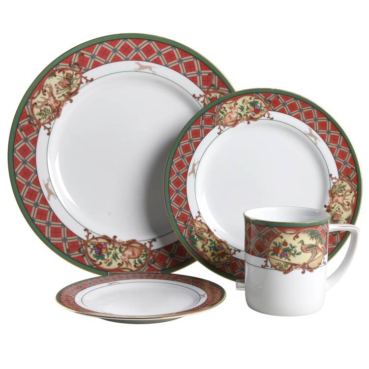Royal Hunt 32 Piece Estate Set