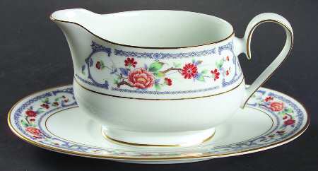 Romaine Gravy Boat & Underplate