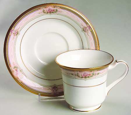 Romanticize Footed Cup & Saucer Set