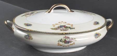 Romance Oval Covered Vegetable