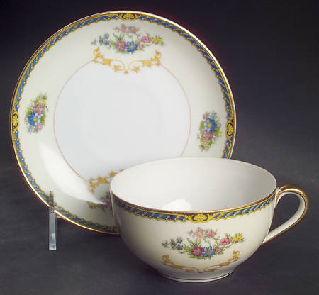 Romance Flat Cup & Saucer Set