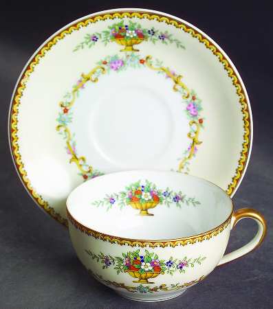 Romola Flat Cup & Saucer Set