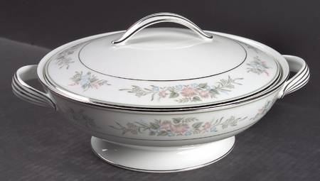 Romance Round Covered Vegetable