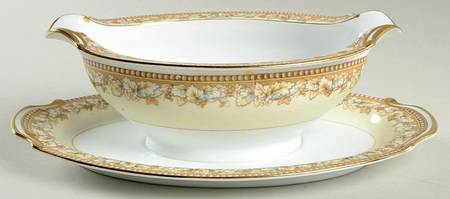 Rondine Gravy Boat with Attached Underplate