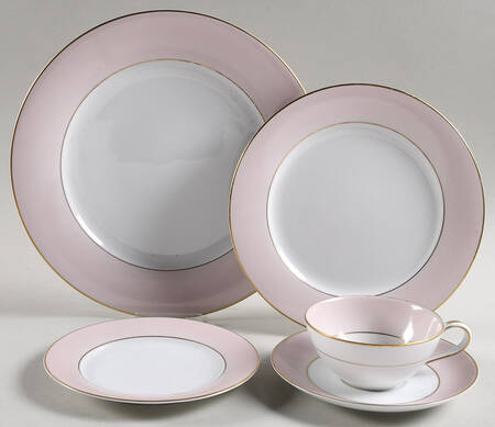 Royal Pink 5 Piece Place Setting