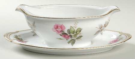 Rosa Gravy Boat with Attached Underplate