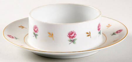 Rosalie Round Butter with Attached Underplate No Lid