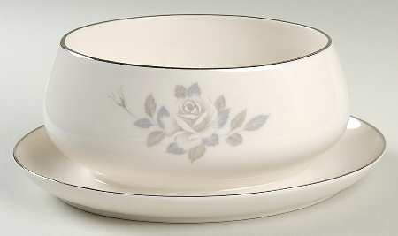 Rosalind Gravy Boat with Attached Underplate