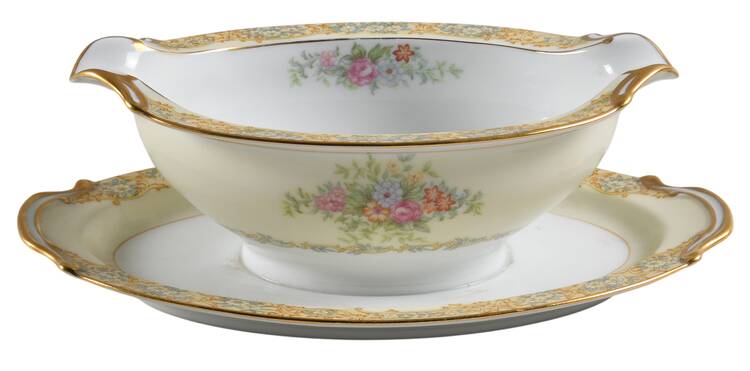 Rosanne Gravy Boat with Attached Underplate