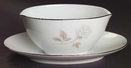 Rosay Gravy Boat with Attached Underplate