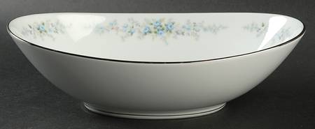Roseberry 10" Oval Vegetable Bowl
