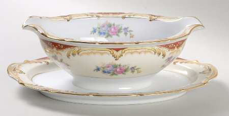 Roseda Gravy Boat with Attached Underplate