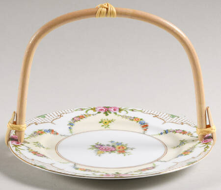 Rosedale 5 3/8"-5 5/8" Bamboo Handled Serving Plate  HC