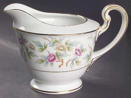 Roselace Creamer