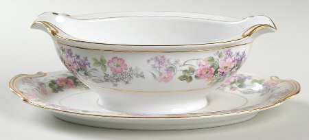 Roselane Gravy Boat with Attached Underplate