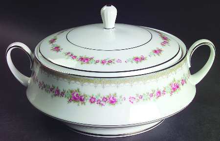 Roselane Round Covered Vegetable