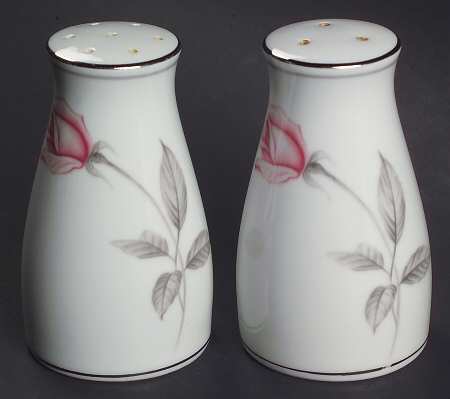 Rosemarie Salt & Pepper Set